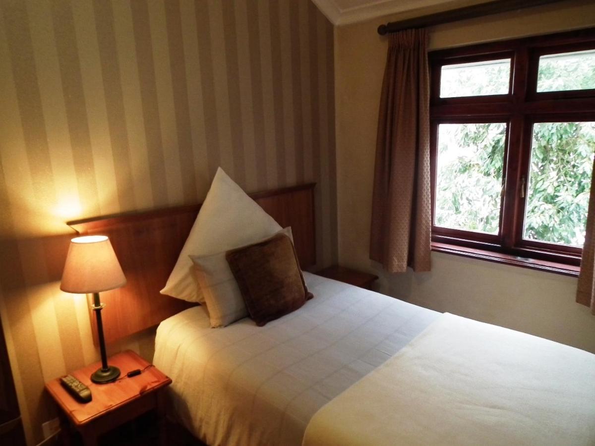 Clarence House Bed & Breakfast 2*
