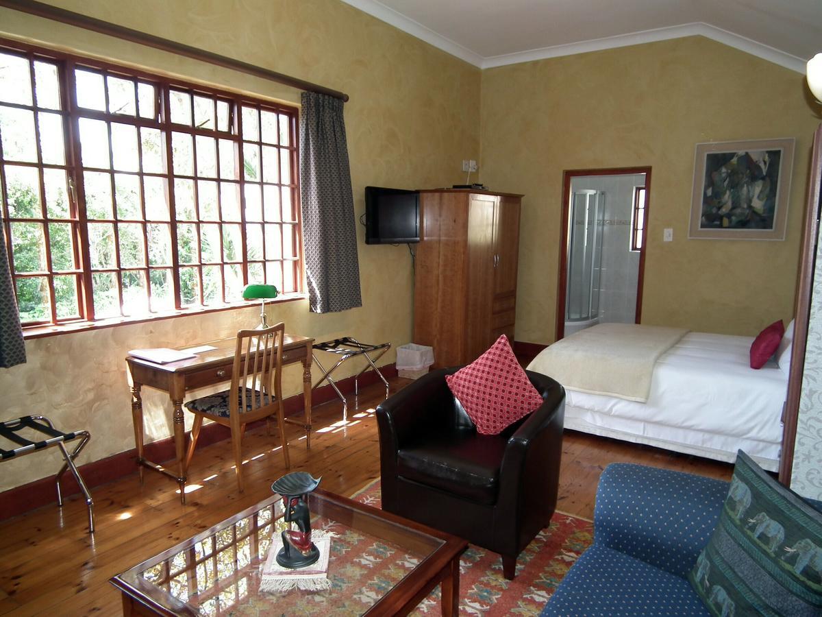 Clarence House 2* Cape Town